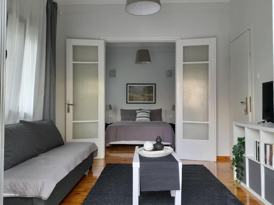 D4 Central Luxury Apartment Volos Eksteriør billede