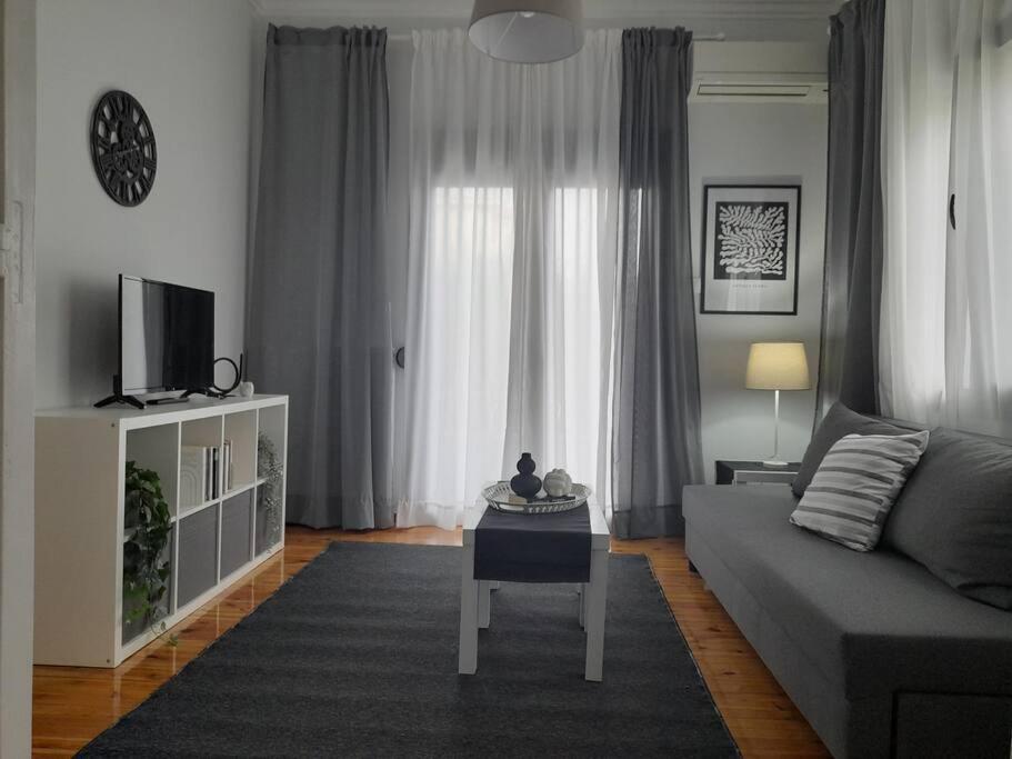D4 Central Luxury Apartment Volos Eksteriør billede